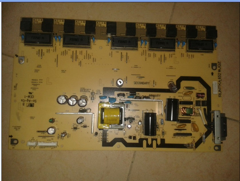 Original RUNTKA652WJQZ Sharp Power Board